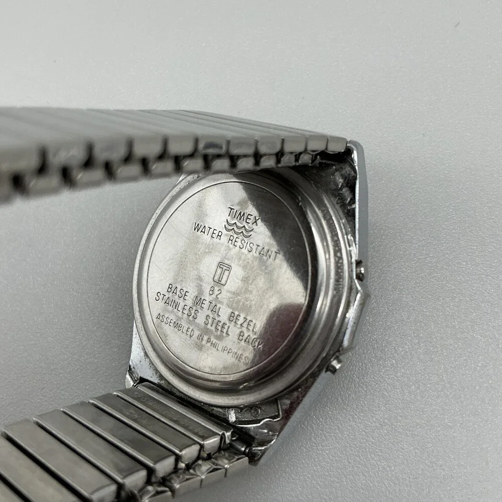 Vintage Timex Quartz Alarm Chronograph Mens Watch 34mm Digital New Battery
